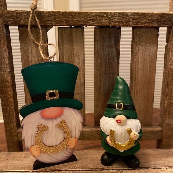 St. Patricks Day Gnomes Kitchen Towels & St. Patrick’s Day Gnome Figures Bundle - Picture 8 of 16